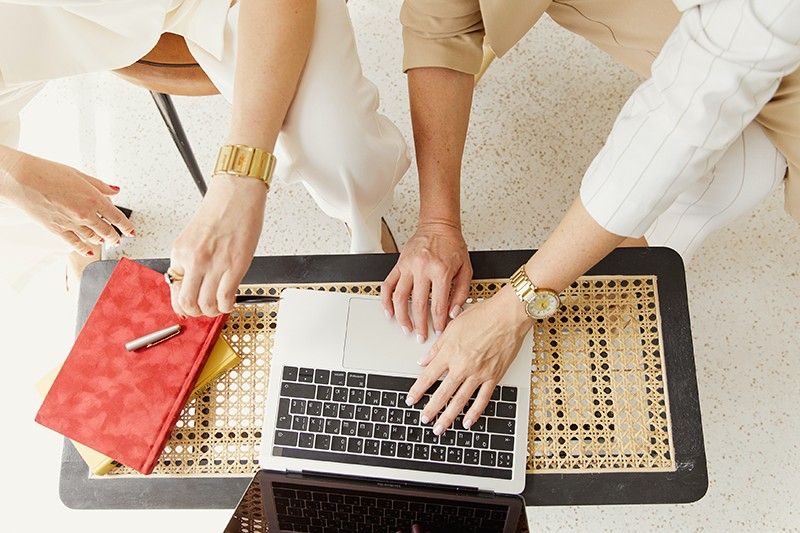 Estmating the budget on laptop