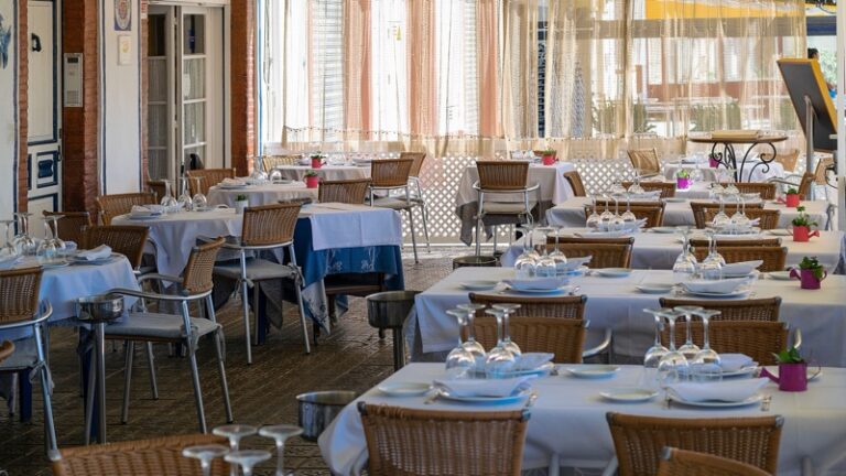Best Month to Open a Second Restaurant Location
